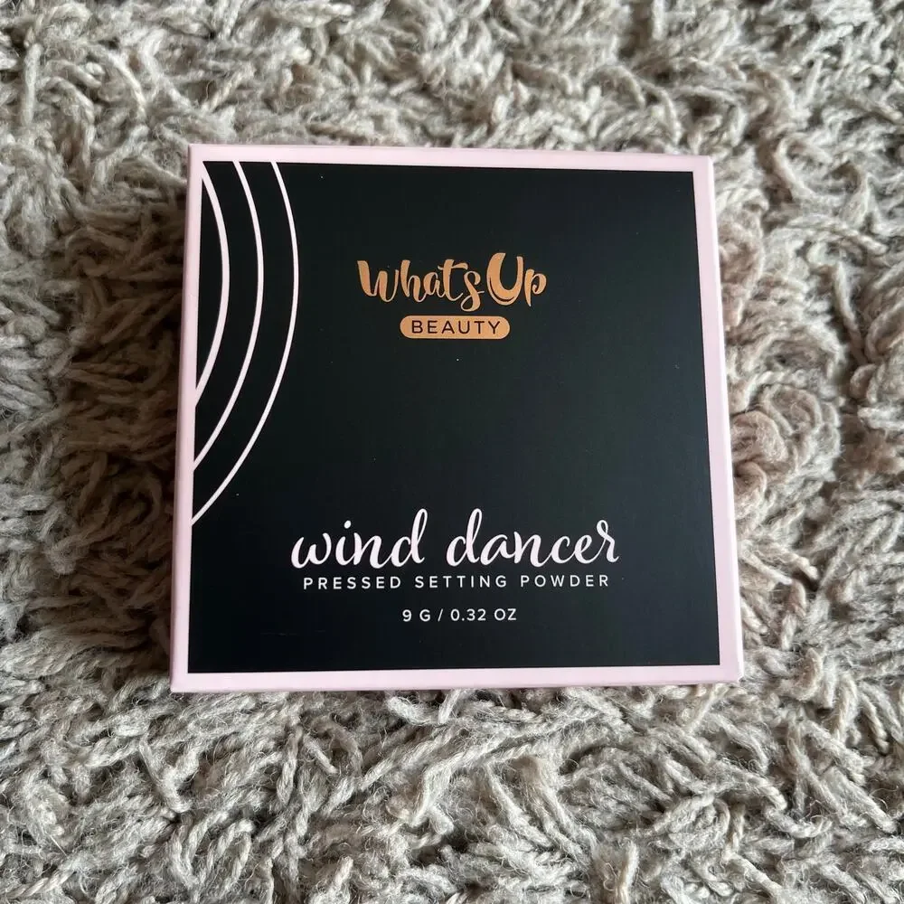 NWT! What's Up Beauty Wind Dancers Pressed Setting Powder Medium